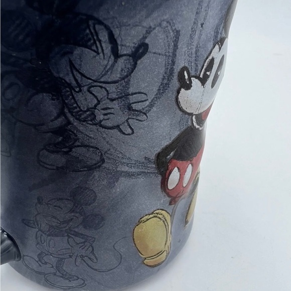 Mickey Mouse Mug raised 3D - Picture 3 of 4
